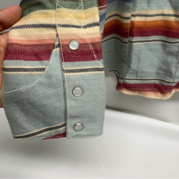 DOUBLE D RANCH BUTTON DOWN STRIPPED SHORT SIZE M - Picture 3 of 10